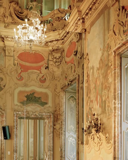 FLOS Palazzo Visconti