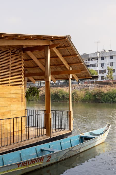 The Floating Neighborhood of Las Balsas