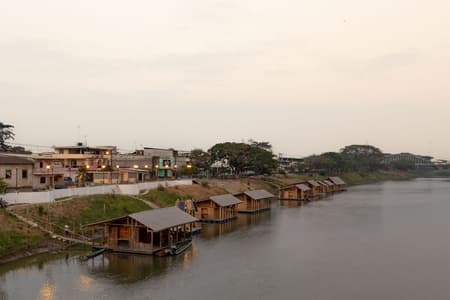 The Floating Neighborhood of Las Balsas