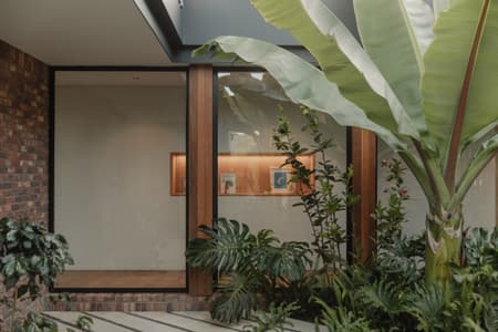 Dawn Enclosure