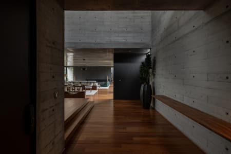 Trama House