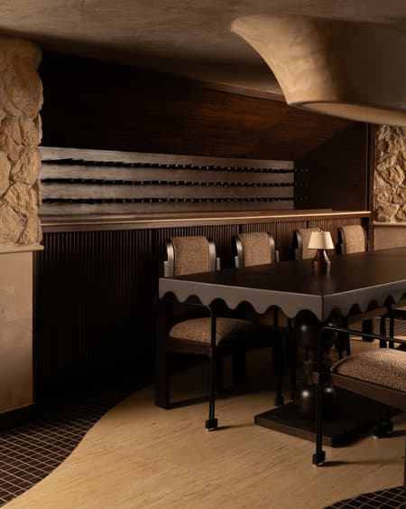 CallMe Ten Restaurant 