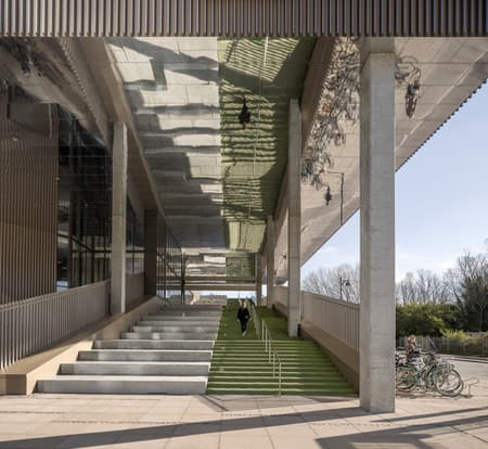 The School on Islands Brygge