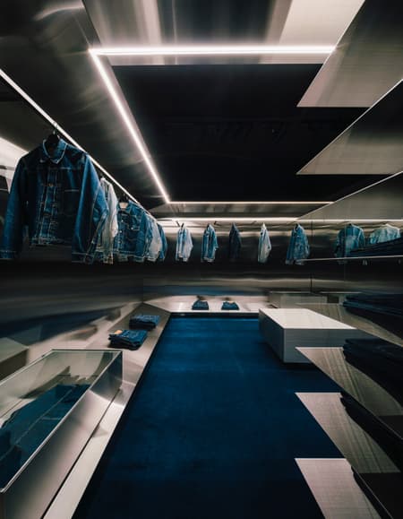 LEAD VIP Room Store