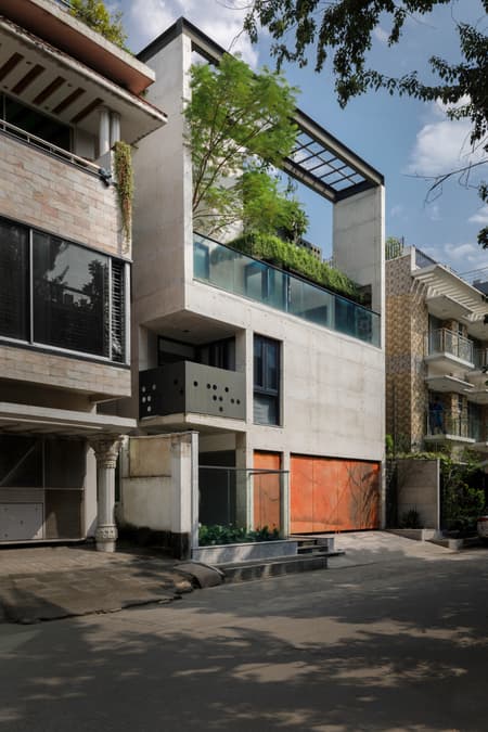 Amore - Omor Residence