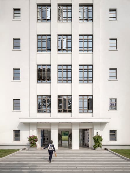 Shanghai Business School Caobao Road Campus