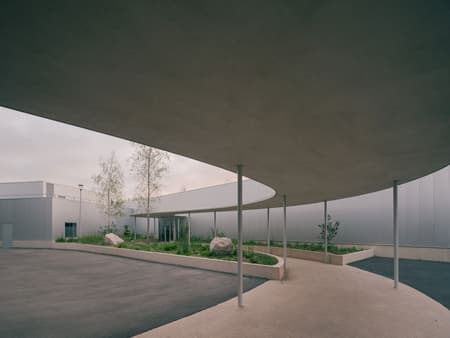 Middle School Cafeteria in Gonesse