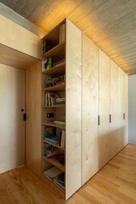 House CR