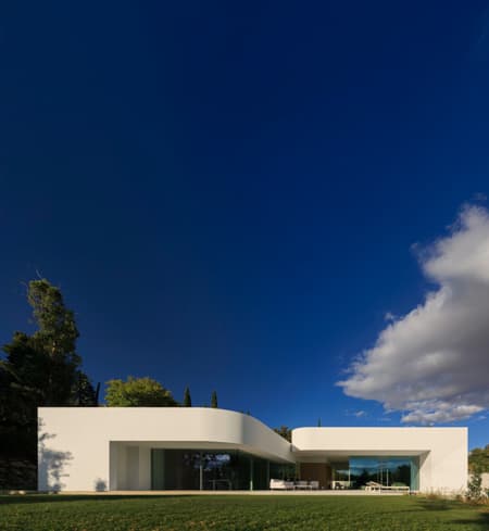 Villa 18, House in la Moraleja