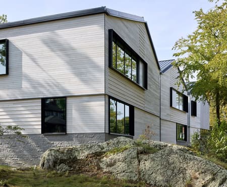 The Lizzie and Jonathan Tisch Center for Innovation and Active Citizenship