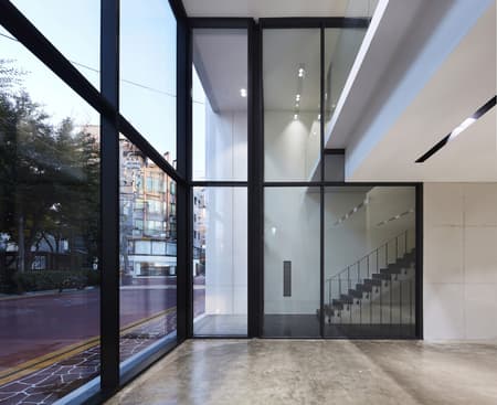 Triplet Code Sinsa Neighborhood Facility