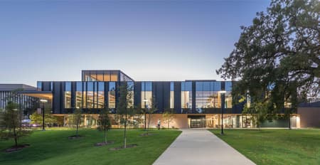 Retail, Auxiliary, and Dining (RAD) Center at the University of Houston