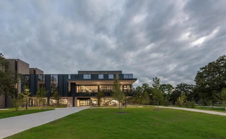 Retail, Auxiliary, and Dining (RAD) Center at the University of Houston