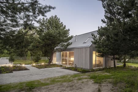 Kownatki Lake House