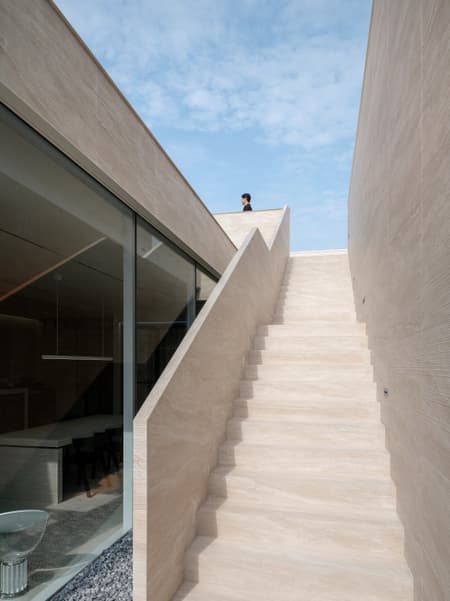 Oztile Showroom