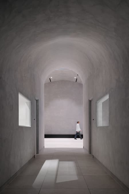 AK Plaza Museum C