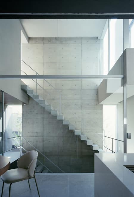 Two-Generation House in Tennoji-ku