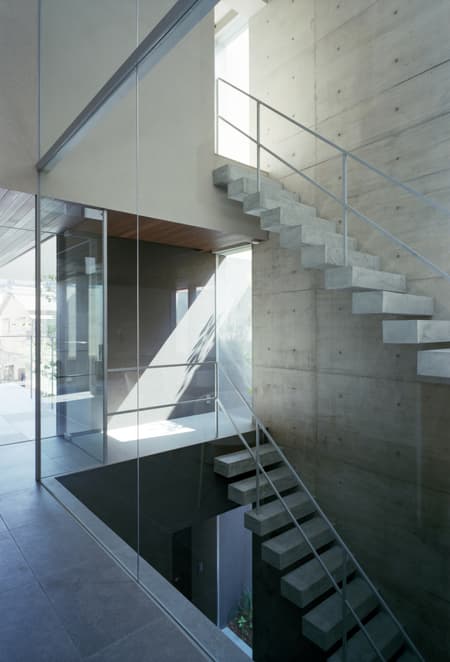 Two-Generation House in Tennoji-ku