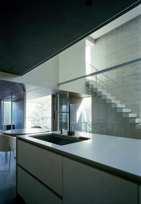 Two-Generation House in Tennoji-ku