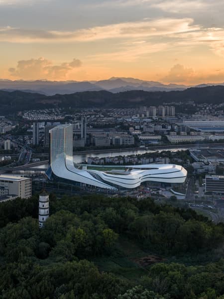 Xinchang Globular Center