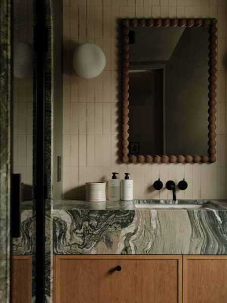 Islington House by Hamish Vincent Design
