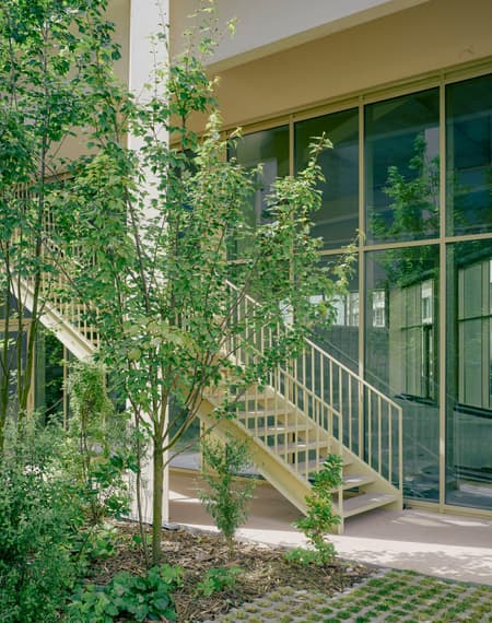 Facette Bordeaux Workspace