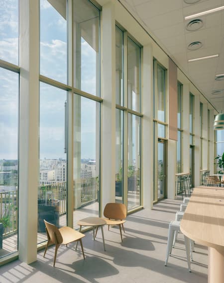 Facette Bordeaux Workspace