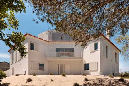 Soltróia House