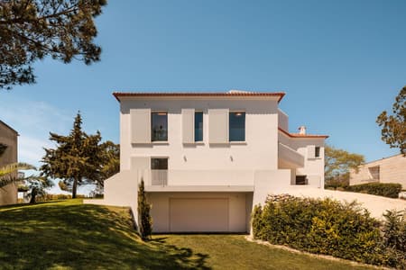 Soltróia House