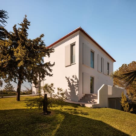 Soltróia House