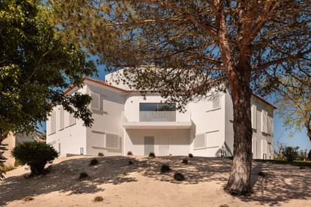 Soltróia House