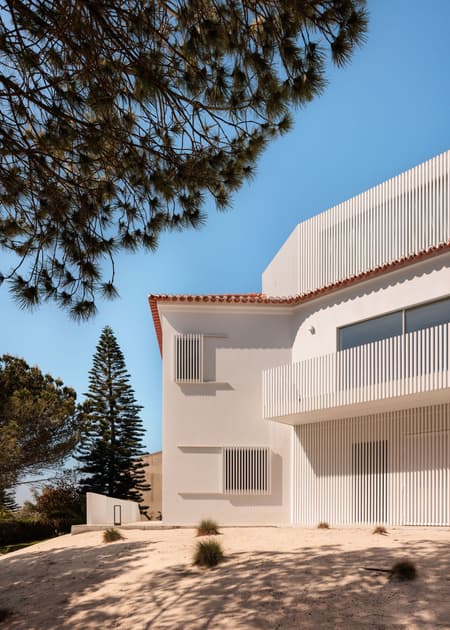 Soltróia House