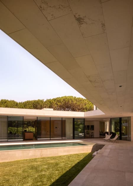 V House