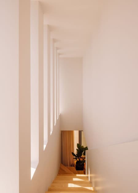 V House