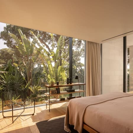 V House