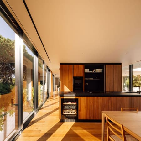 V House
