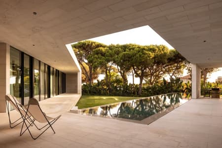 V House