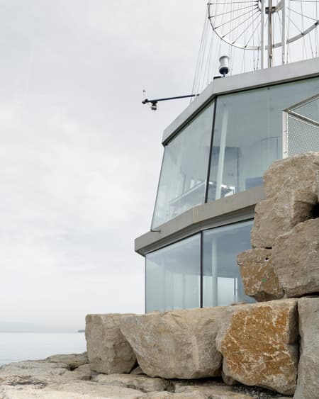 Phare Ylliam Lighthouse