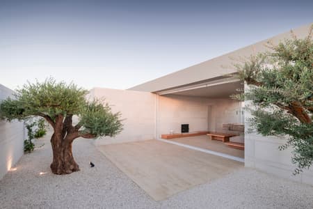 Tneib House