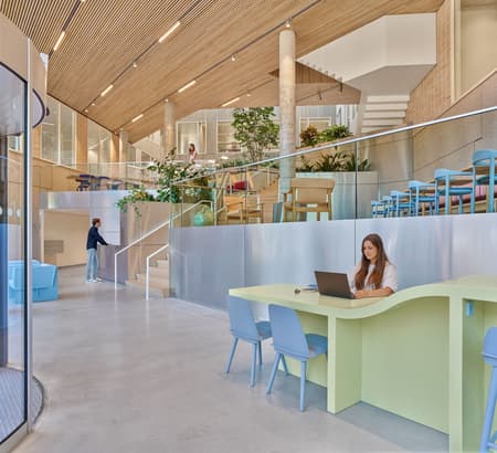 5TRACKS Mixed-Use District